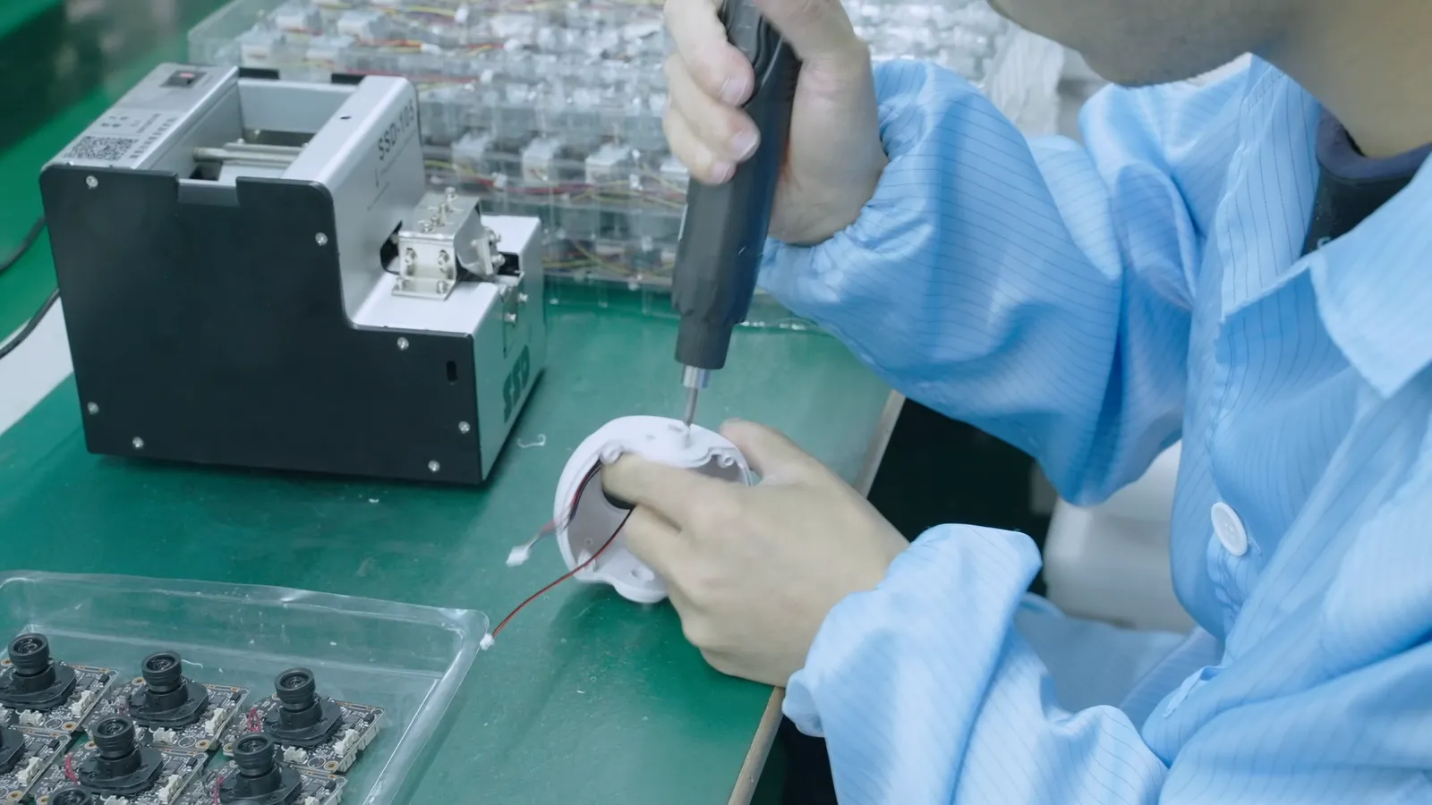 Automated screw fastening